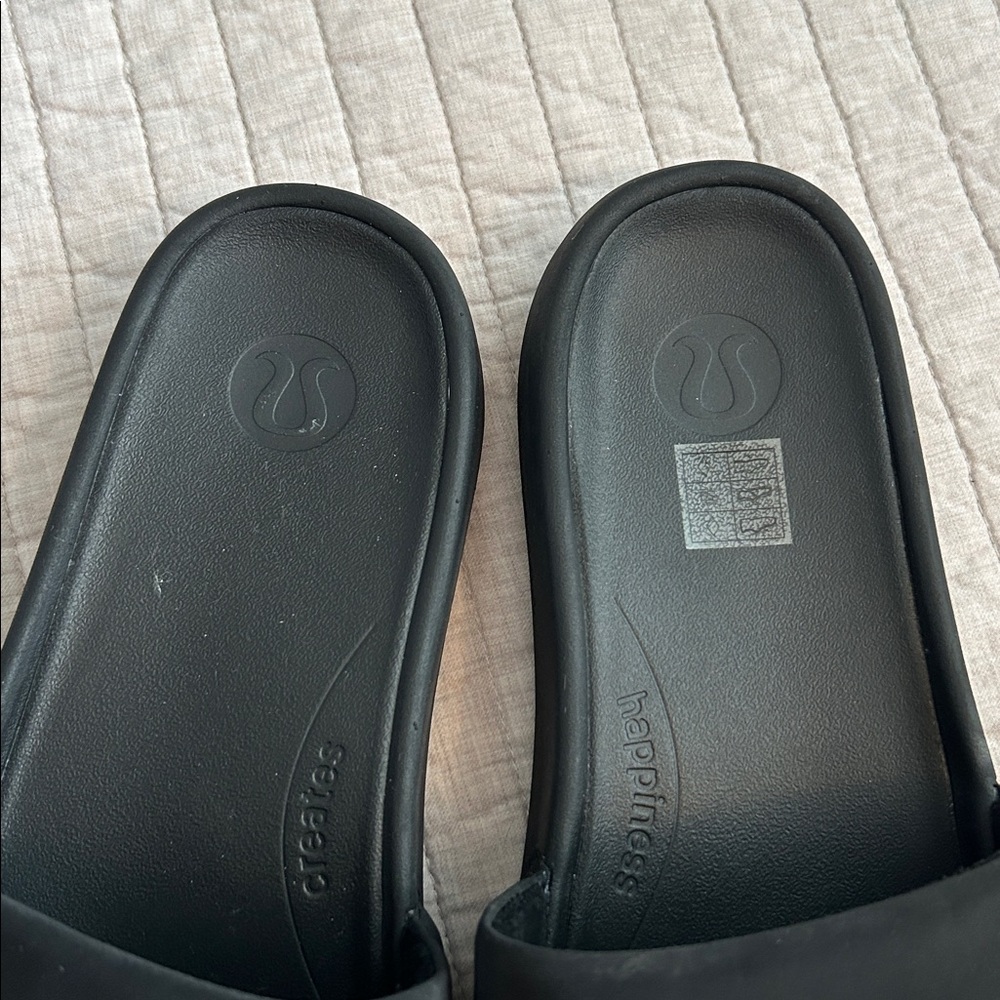 Lululemon Restfeel Men's black comfy Slide size 10 - Picture 3 of 15